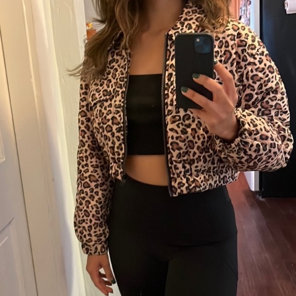 ZARA LEOPARD CROP PUFFER JACKET CROP PUFFER MOTO COAT ANIMAL PRINT FULL ZIP S - Picture 13 of 16